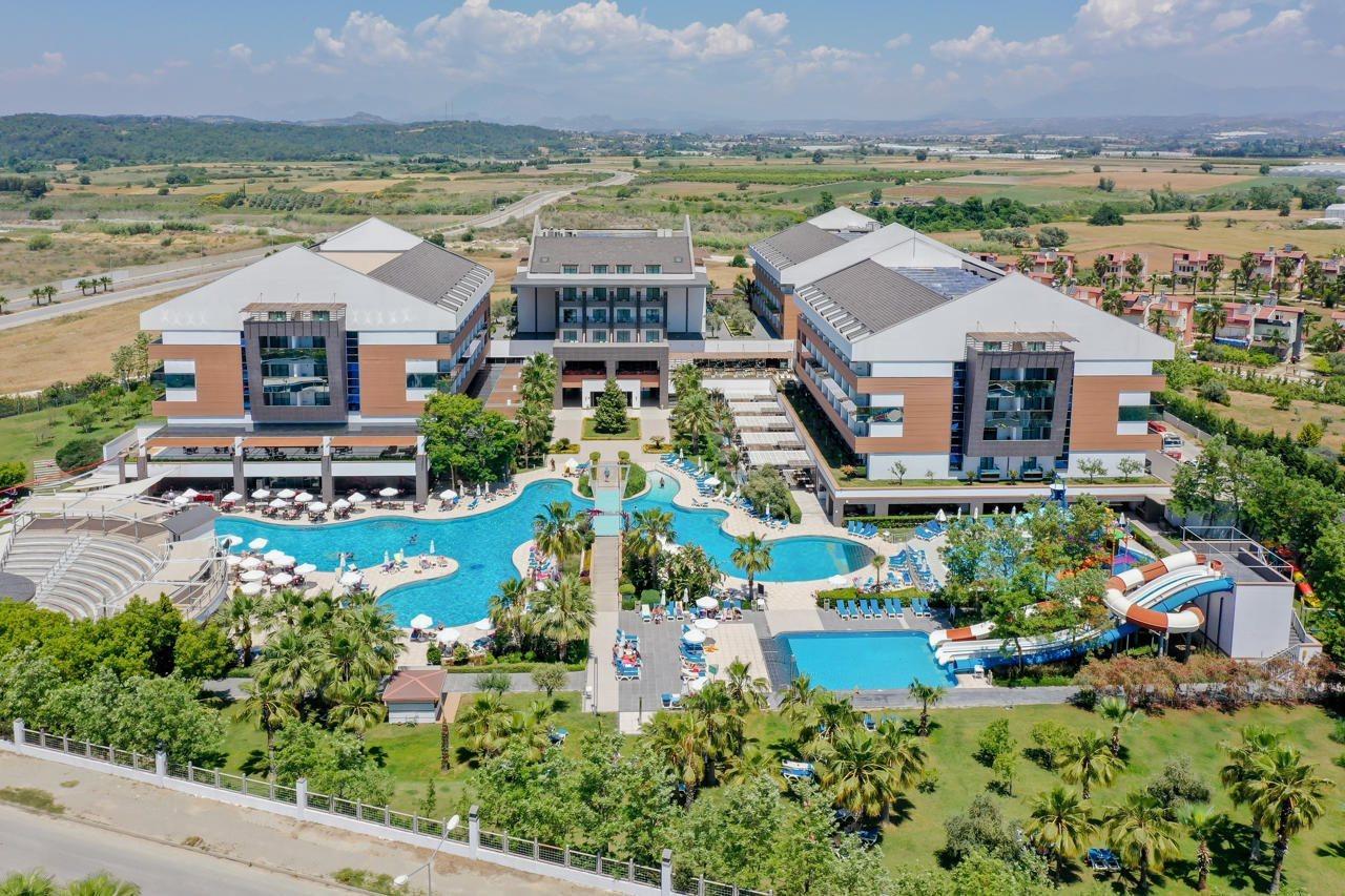 Terrace Elite Ultra Hotel
