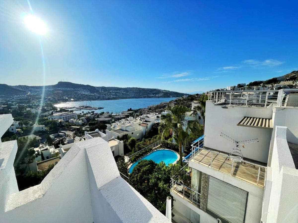 Guendogan Koyu Havuzlu Site Bodrum
