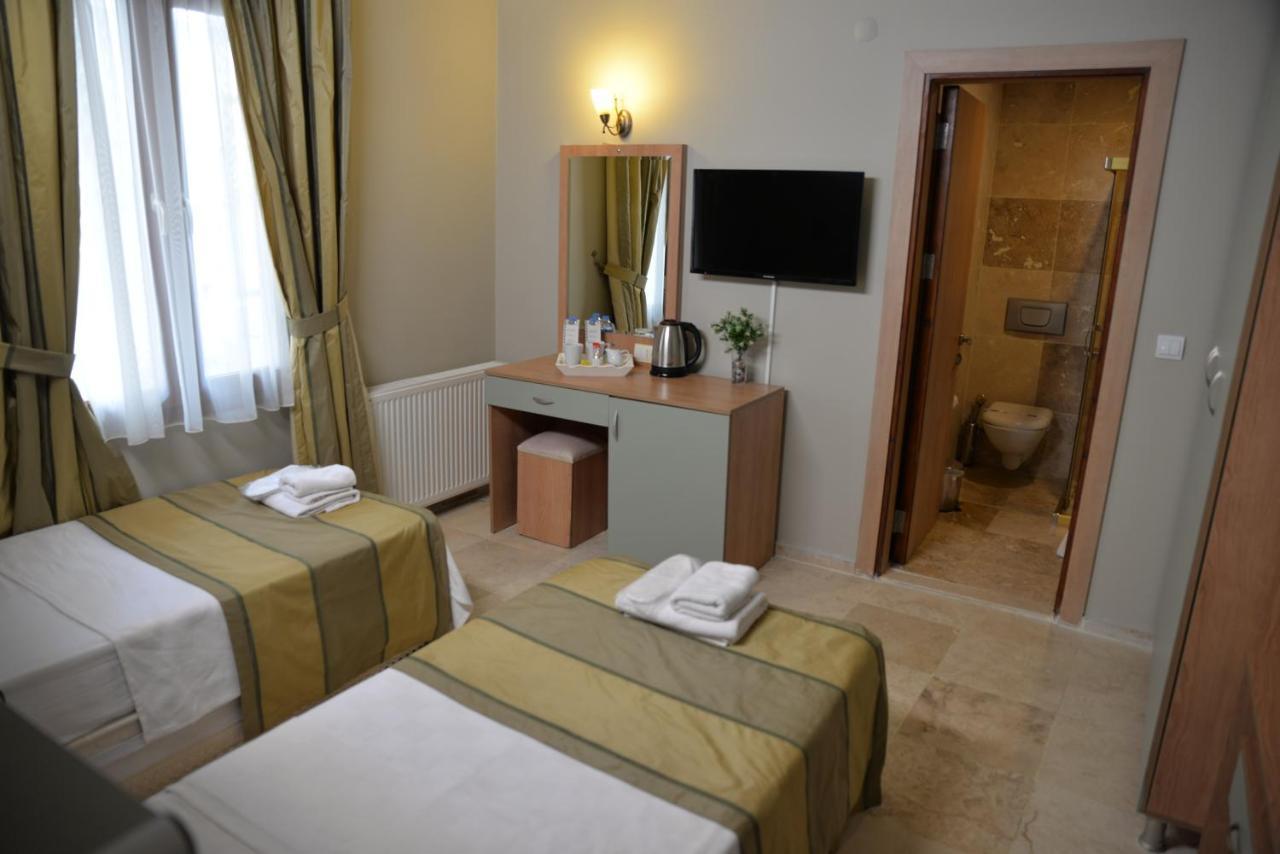 Ebruli Cunda Bed & Breakfast