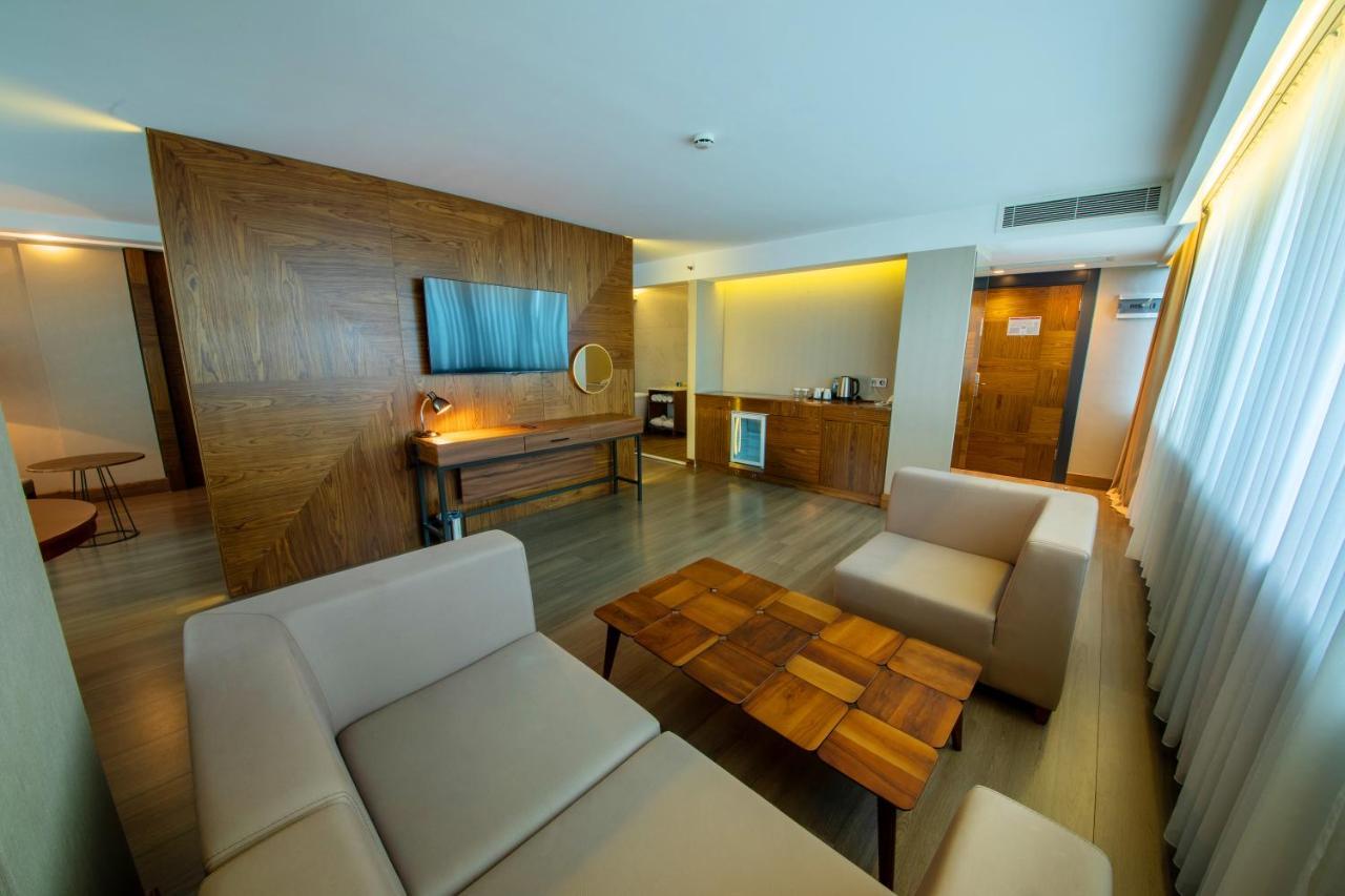 Ramada Plaza By Wyndham