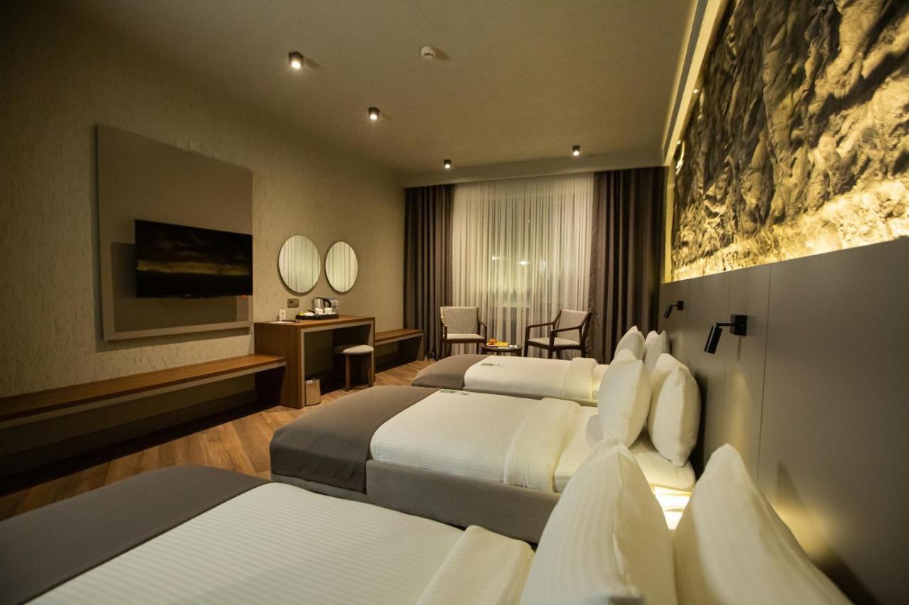 Hotel The