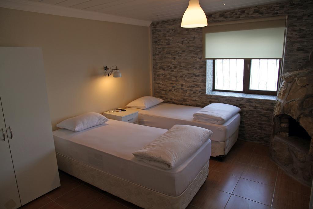Aqua Boss Hotel 2*