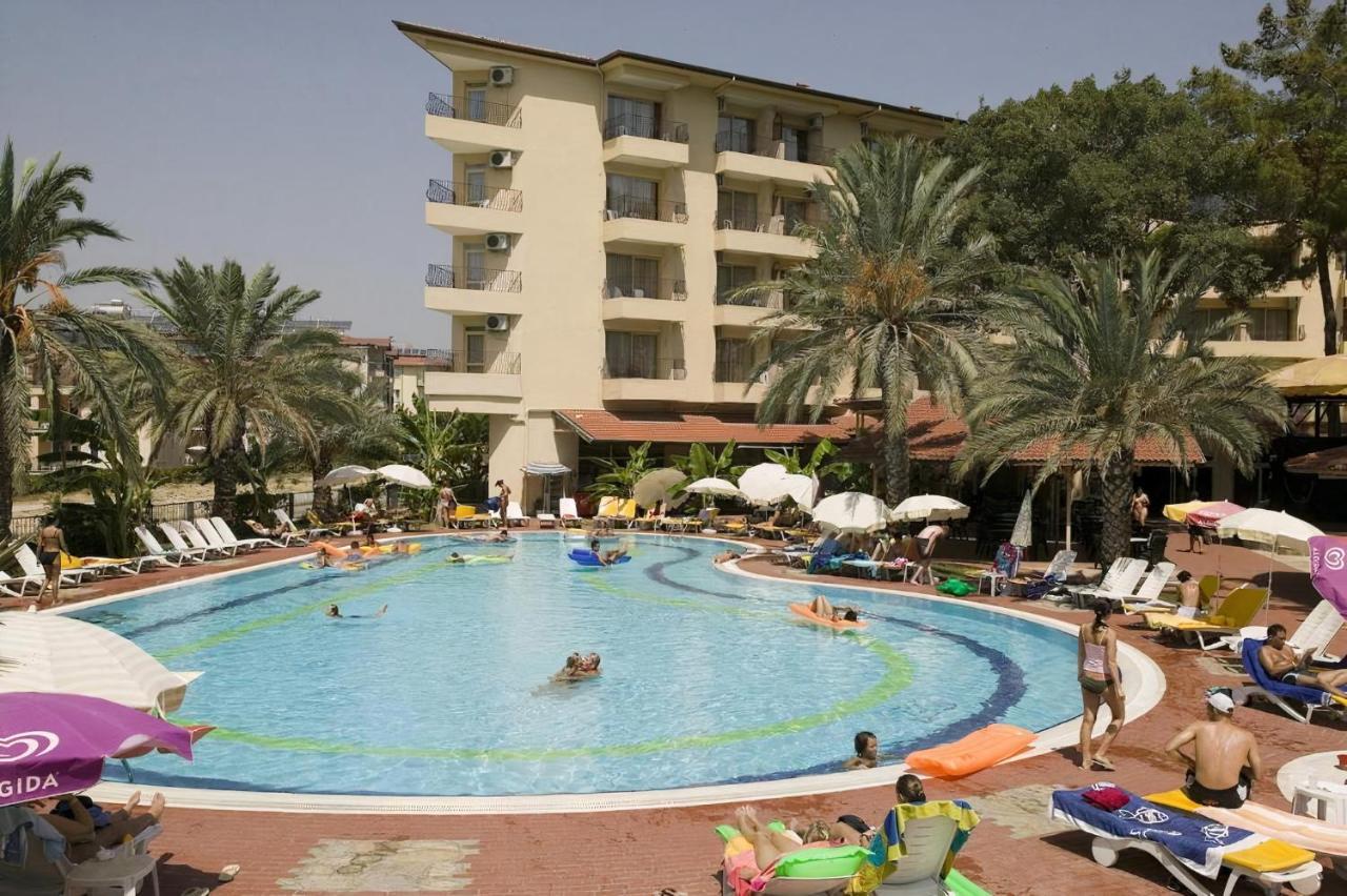 Hotel Palm D'or Side