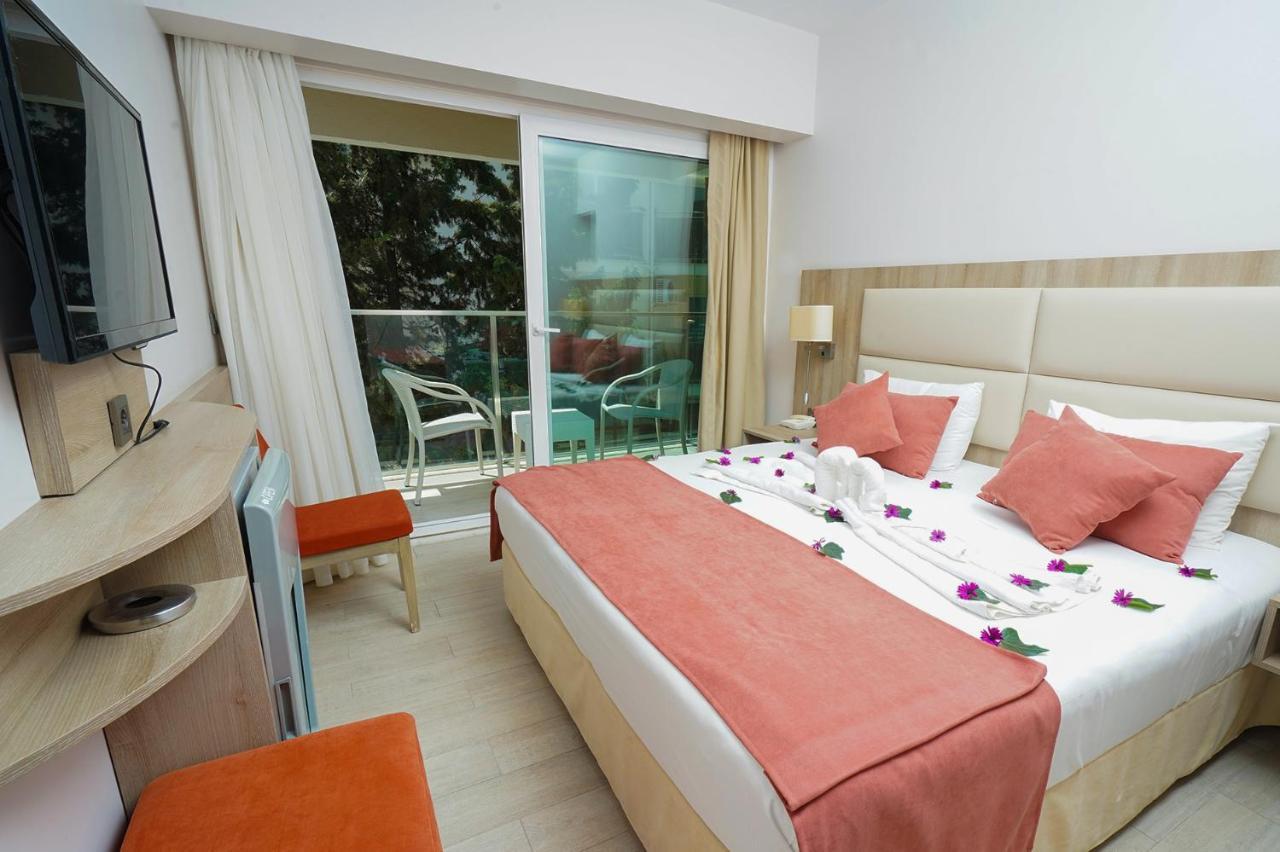 Hotel Begonville - Adult Only