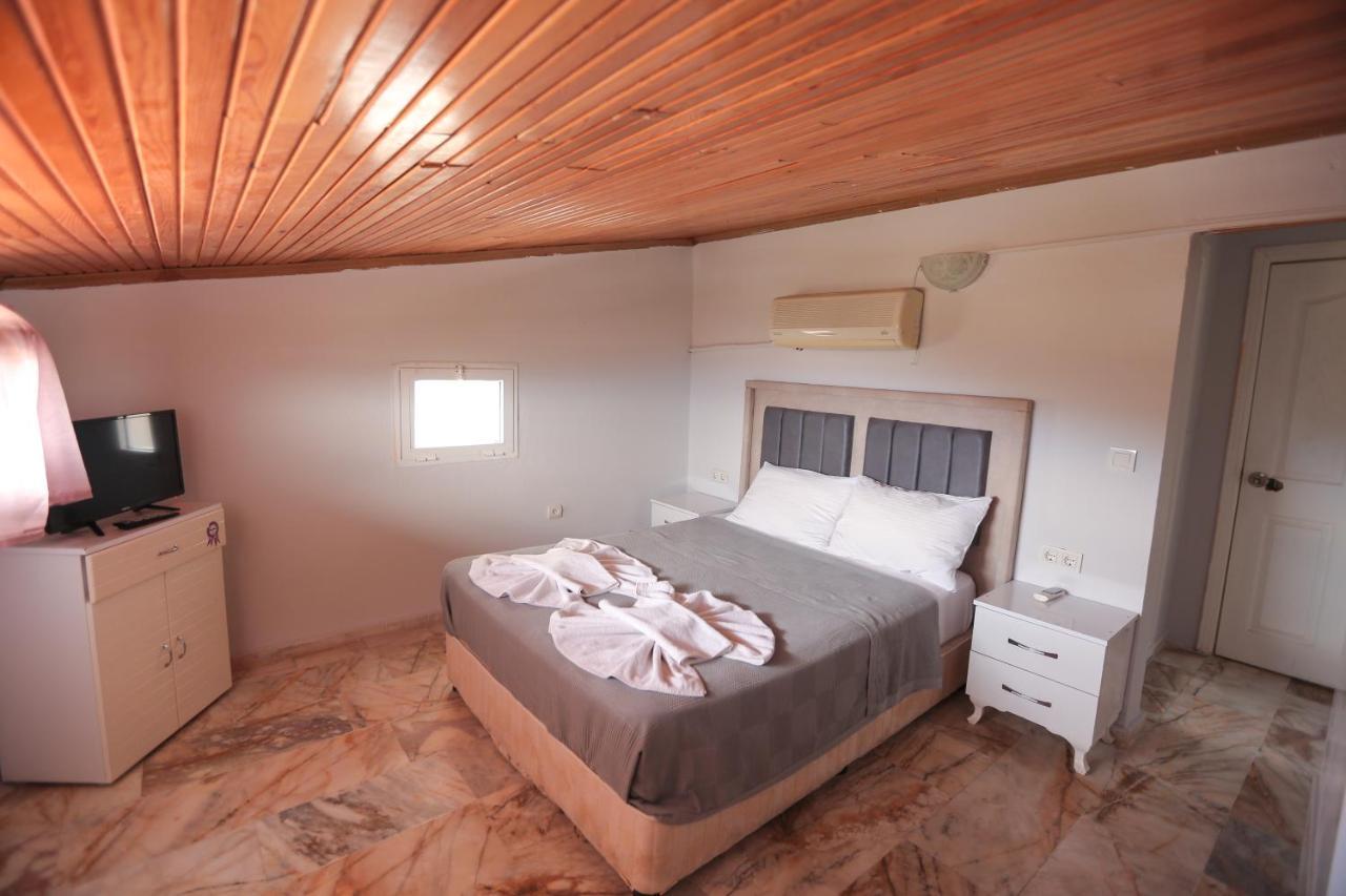 Ciftlik Hotel 3*