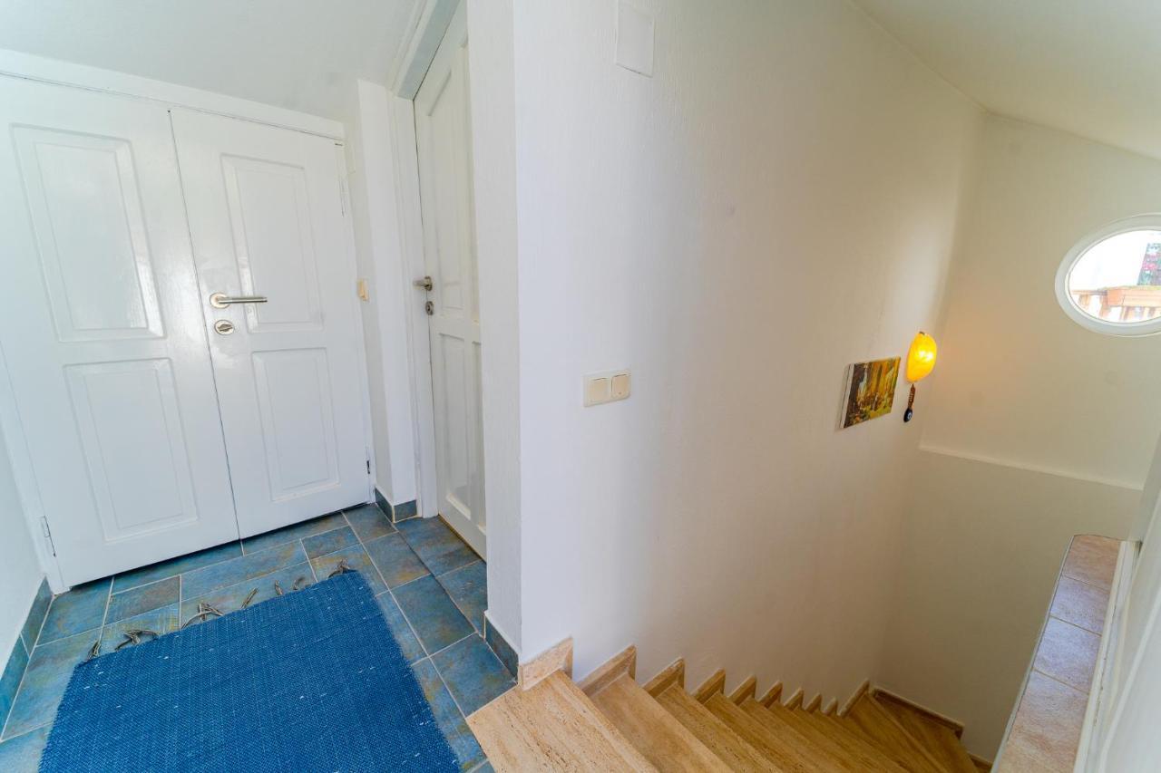 Pier Aparts Apartment