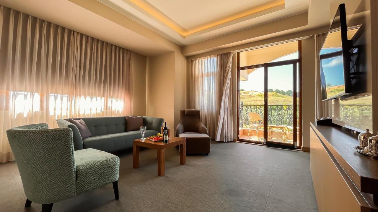 Hotel The Sign & 5*