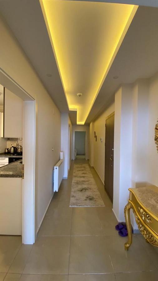 My White Residance Apartment *