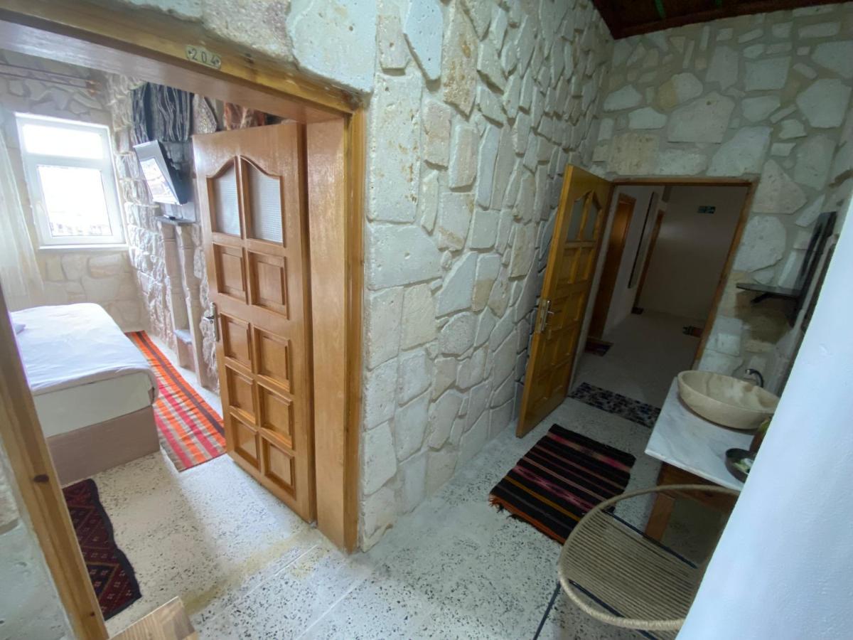 Crazy Horse Hostel Ortahisar