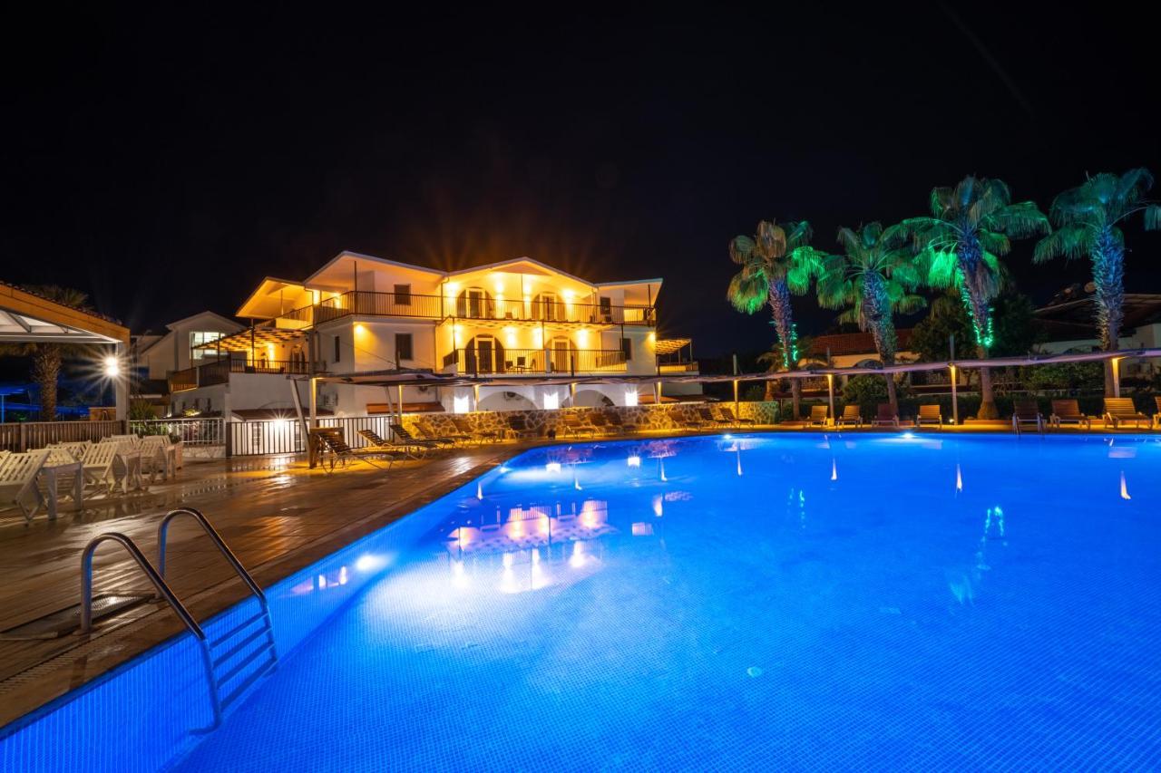 Lykia Botanika Fun & Club 4*