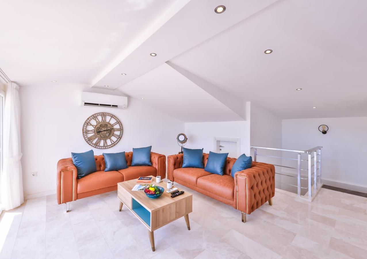 Olive View Penthouse Apartment *