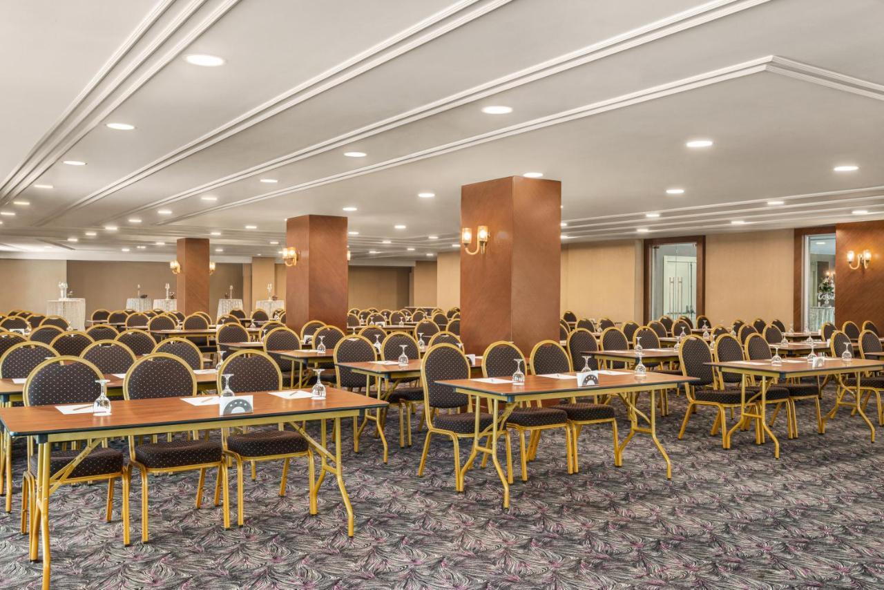 Hotel Ramada Plaza By Wyndham
