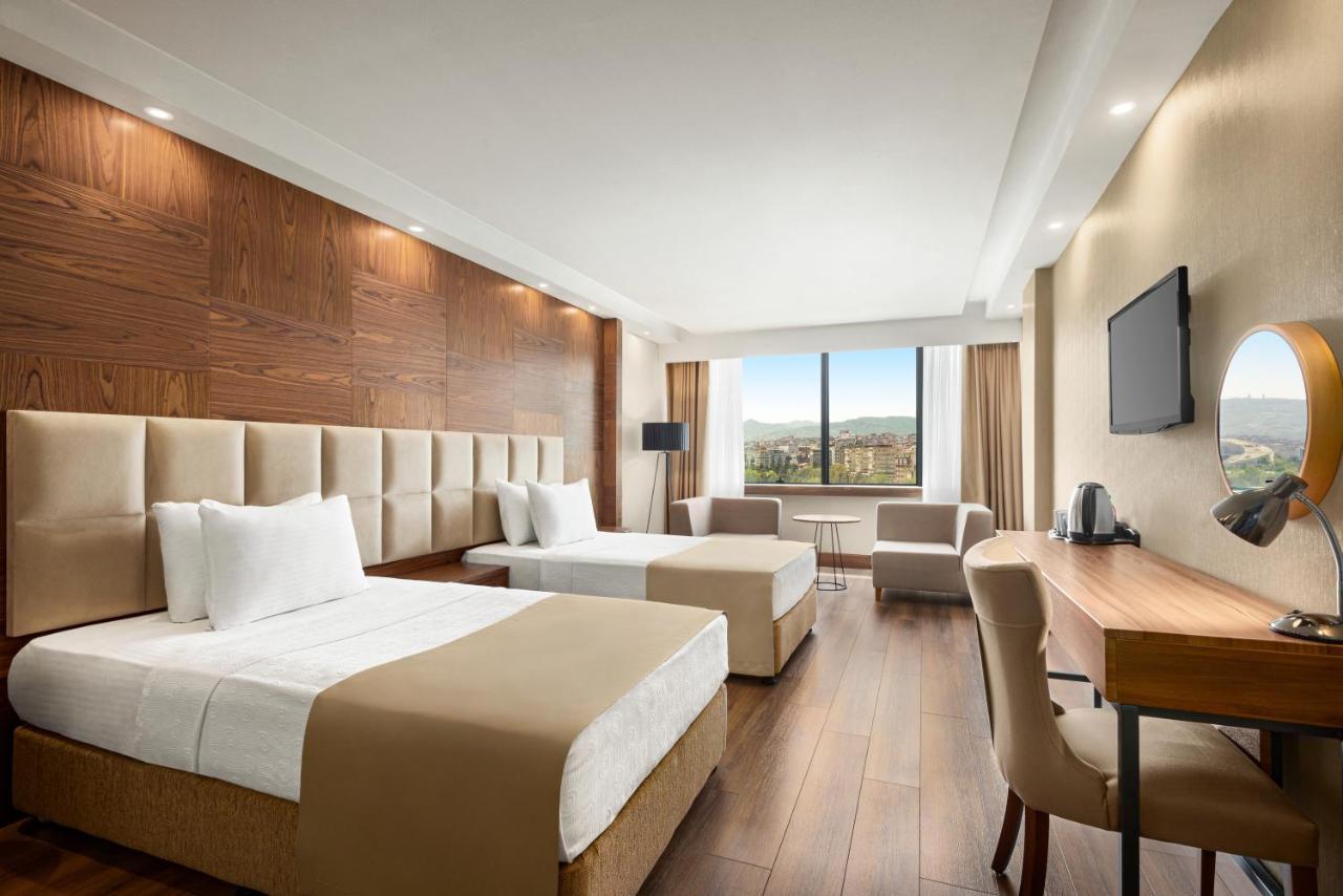 Ramada Plaza By Wyndham Hotel