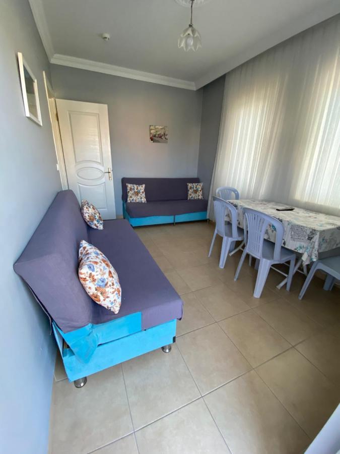 Erken Apartment *