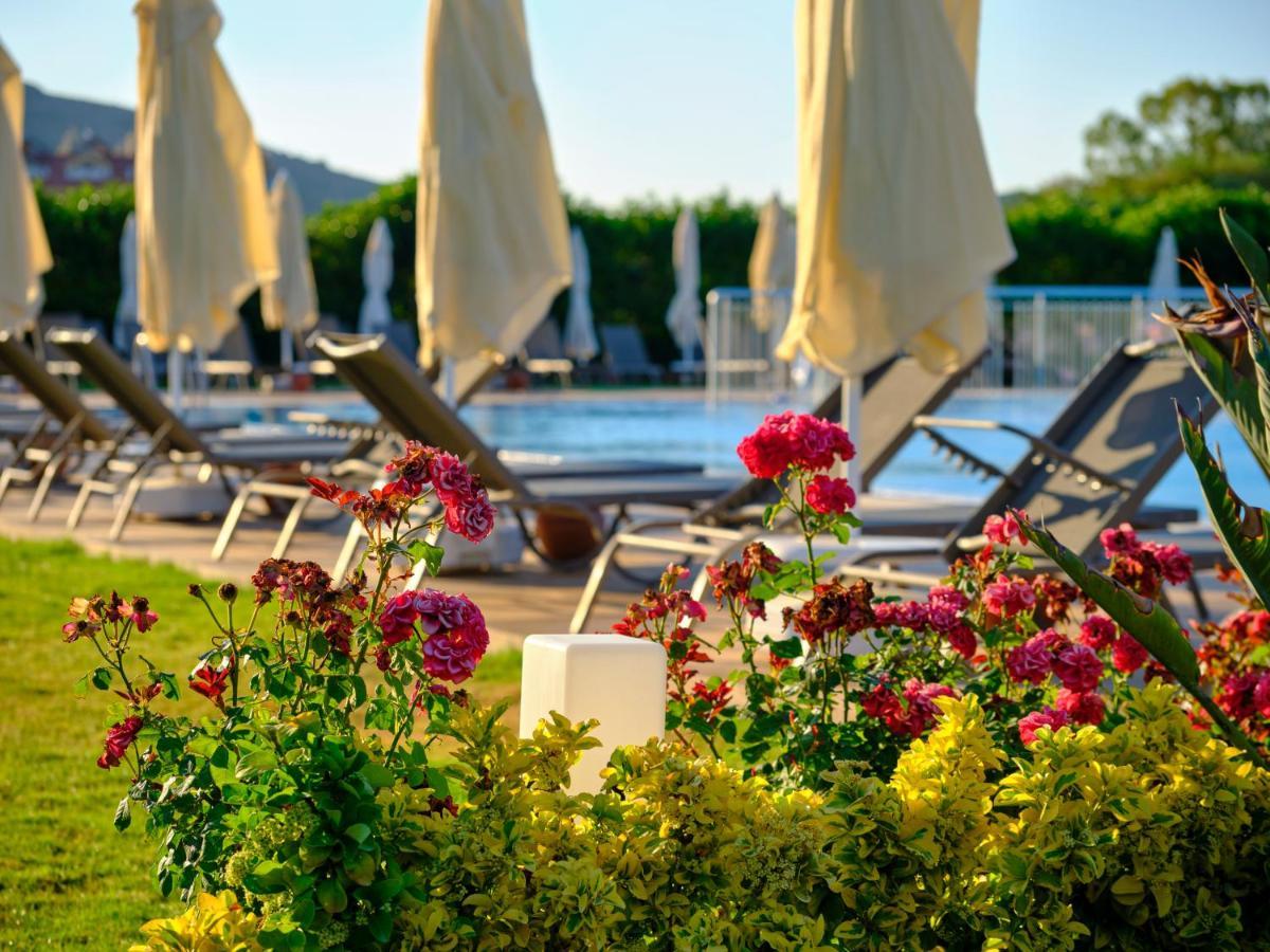 Acroter Hotel 4*