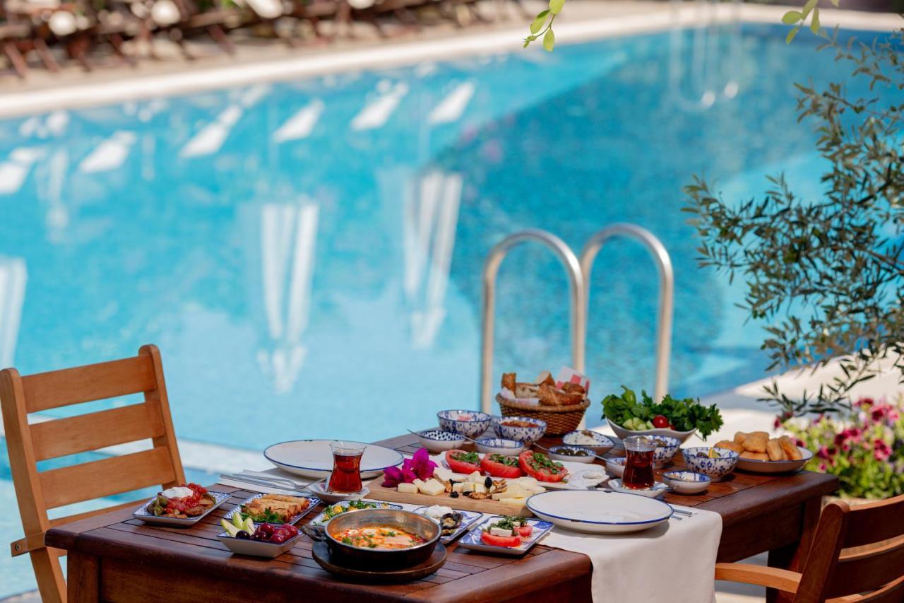 Hotel Luna Begonvil Tas Evler