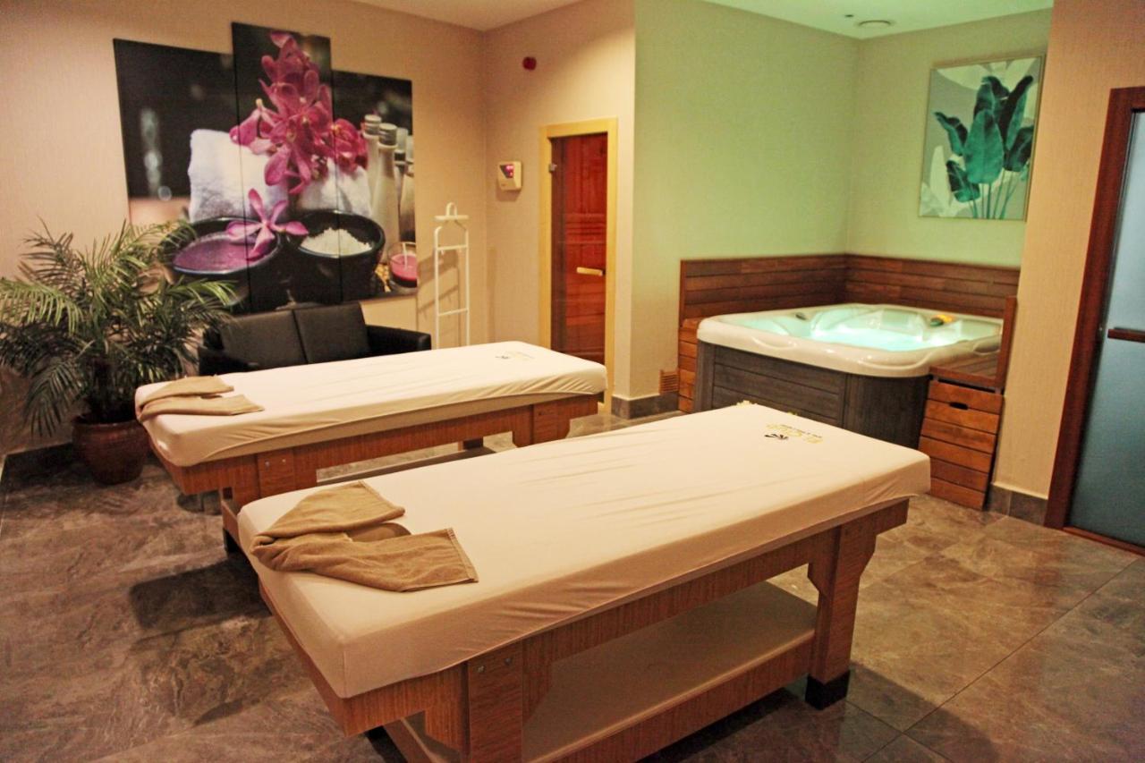 Hotel Ramada By Wyndham Alibeykoy 4*