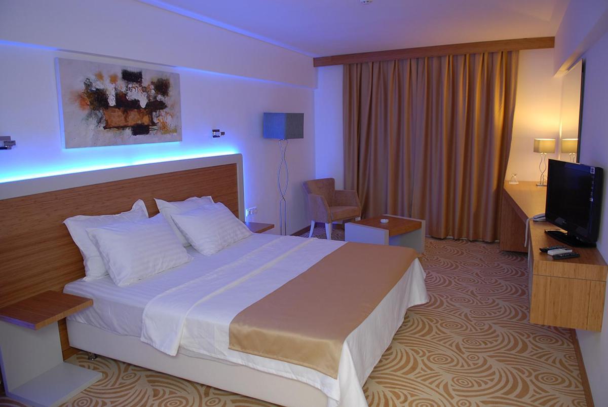 Egge Hotel 2*