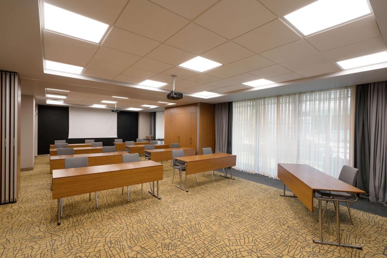 Hotel Park By Radisson Atasehir