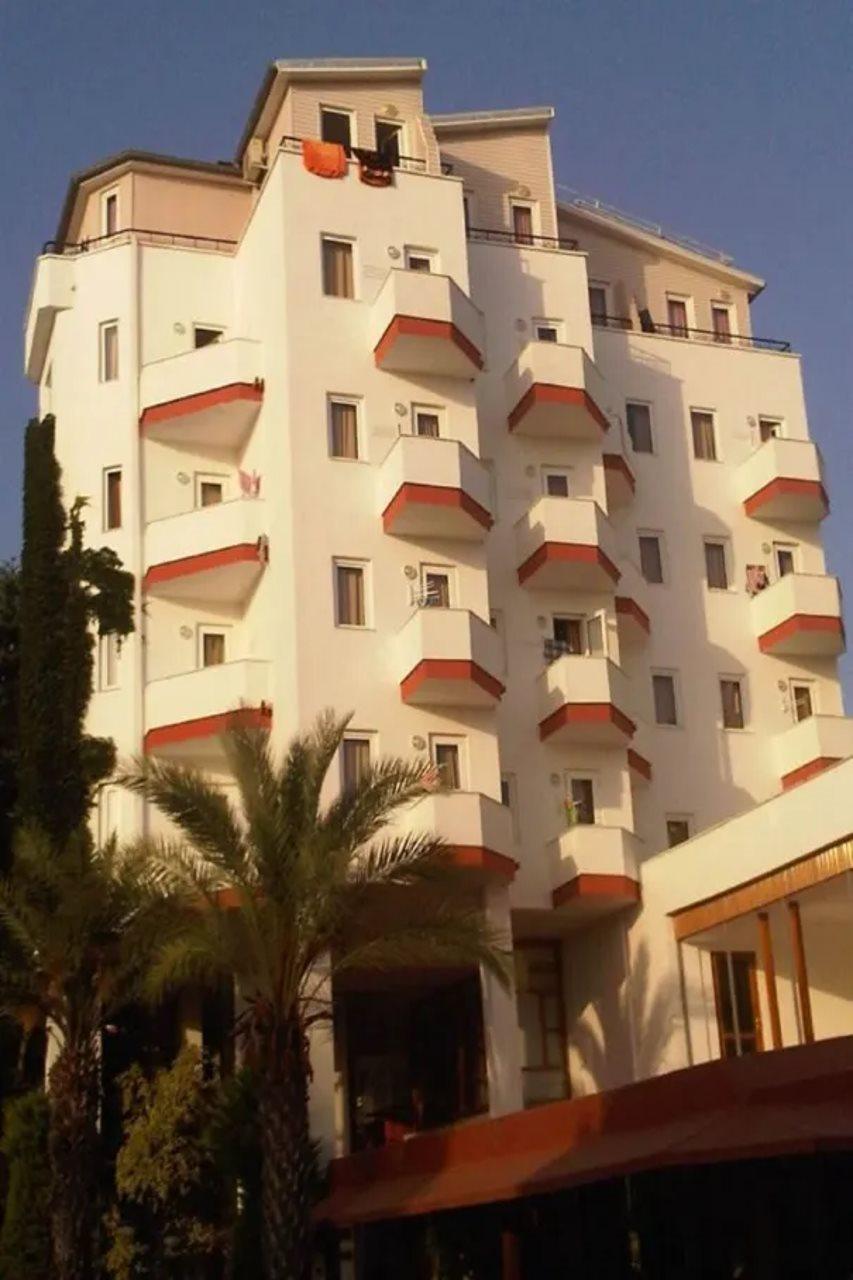 Peace Hotel 3*