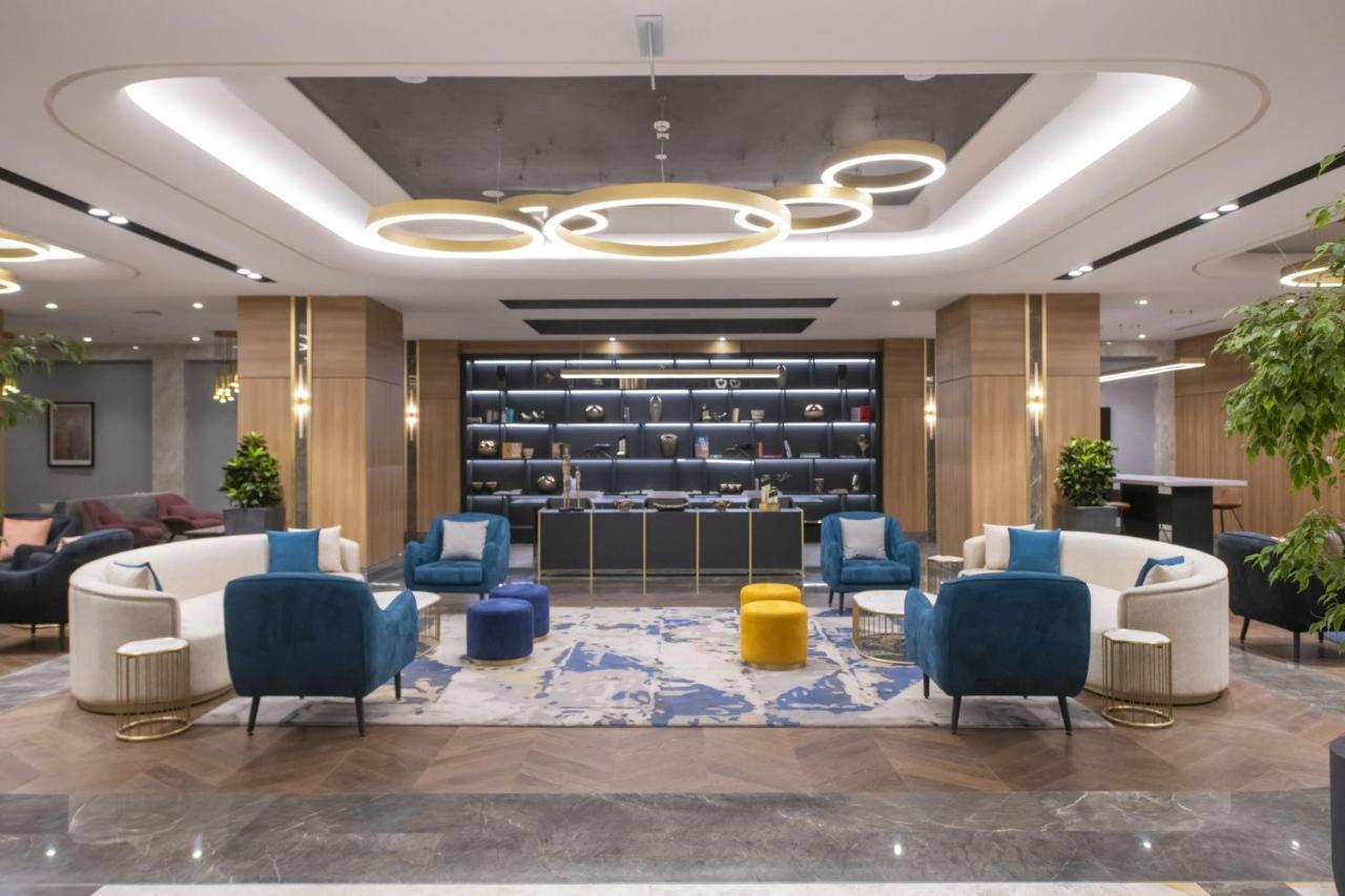 Crowne Plaza By Ihg 5*