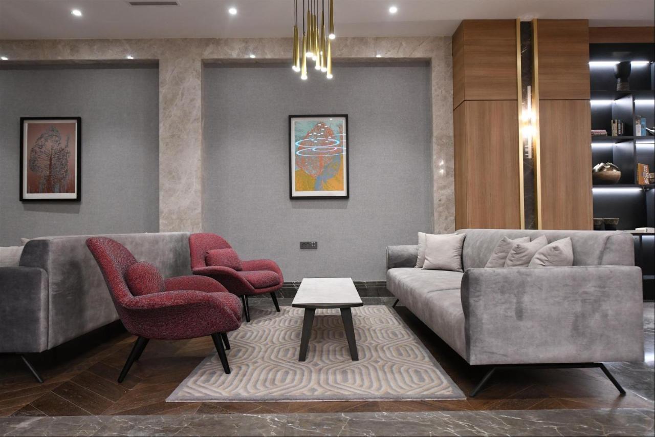 Crowne Plaza By Ihg