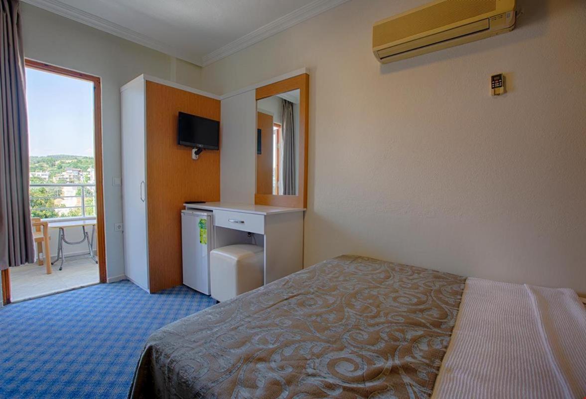 Azak Blue Hotel
