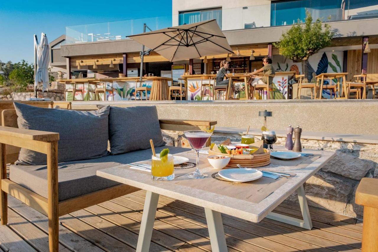 14 Premium With Openair Restaurant&tennis Court In Nature - Notos Club Villa *