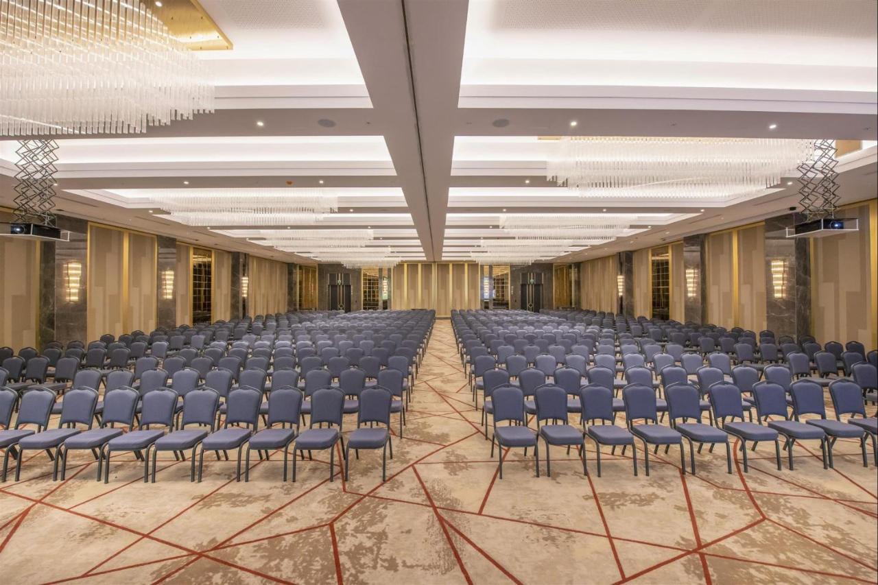 Hotel Crowne Plaza By Ihg 5*