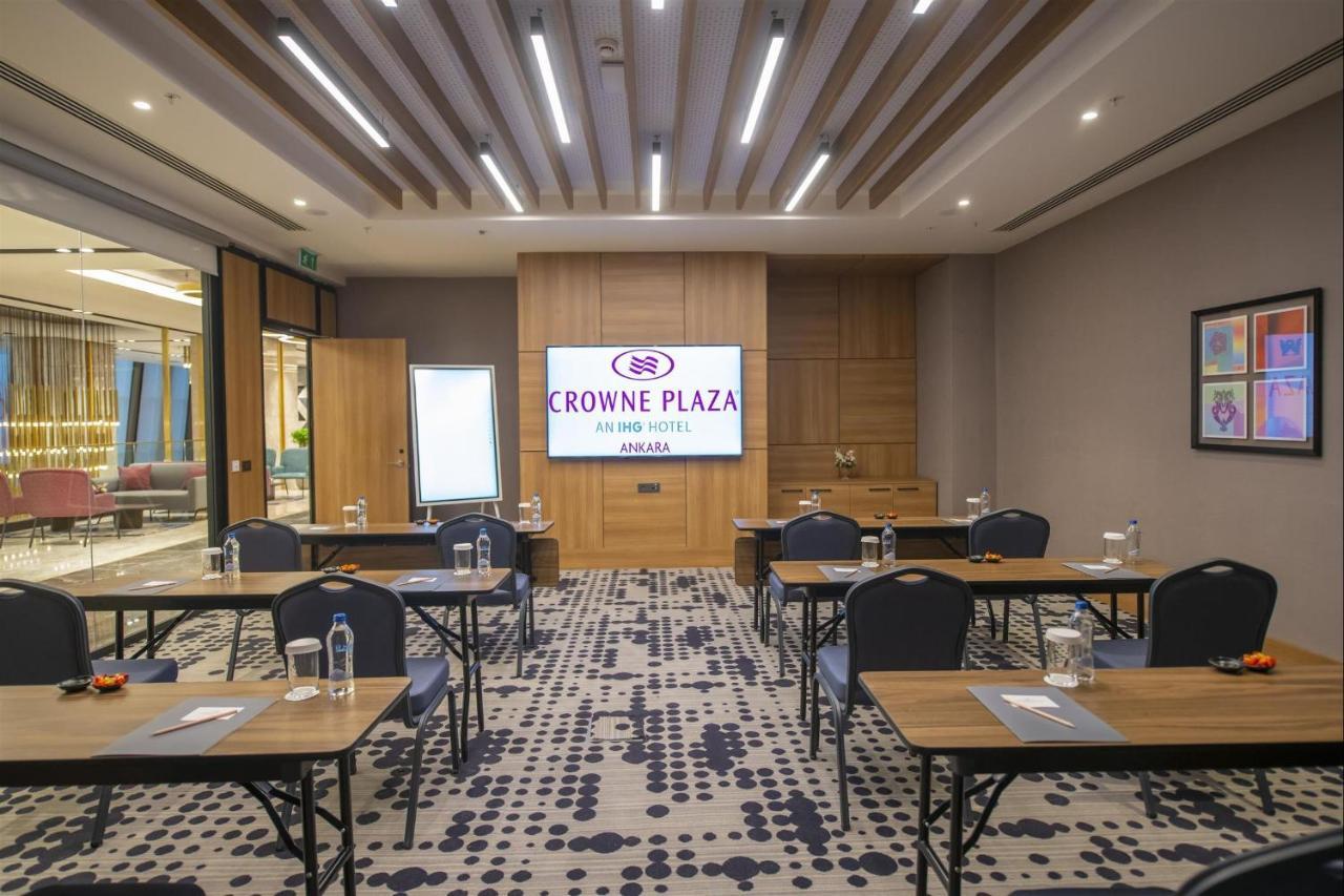 Crowne Plaza By Ihg