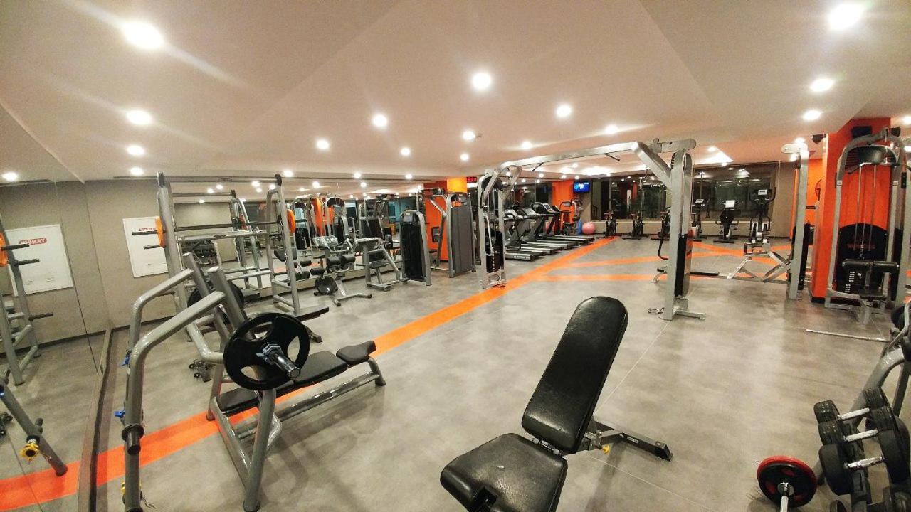 Rai Premium - Ex Queen's Park 5*