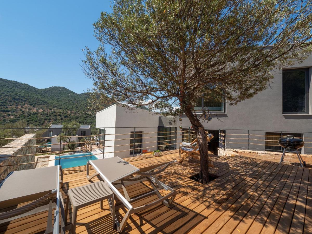 Villa 14 Premium With Openair Restaurant&tennis Court In Nature - Notos Club
