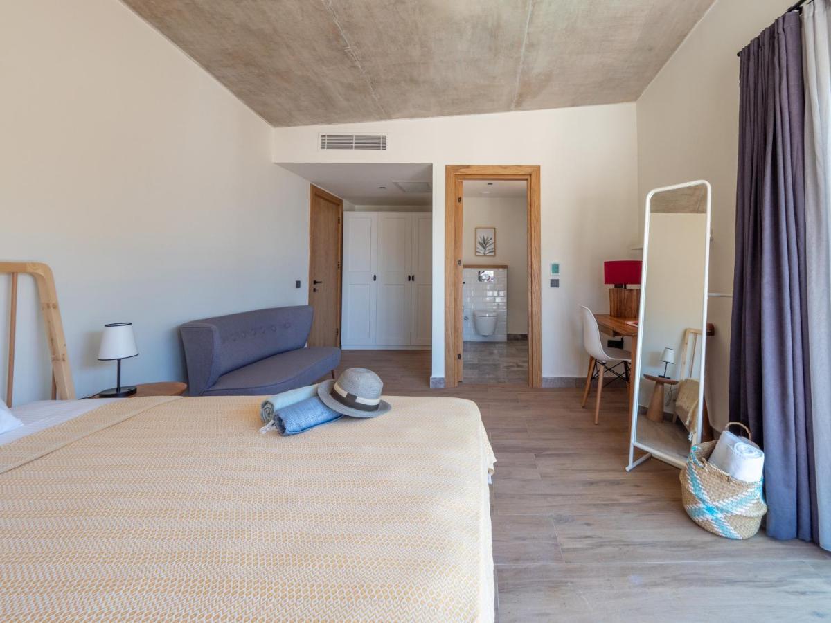 Villa 14 Premium With Openair Restaurant&tennis Court In Nature - Notos Club *