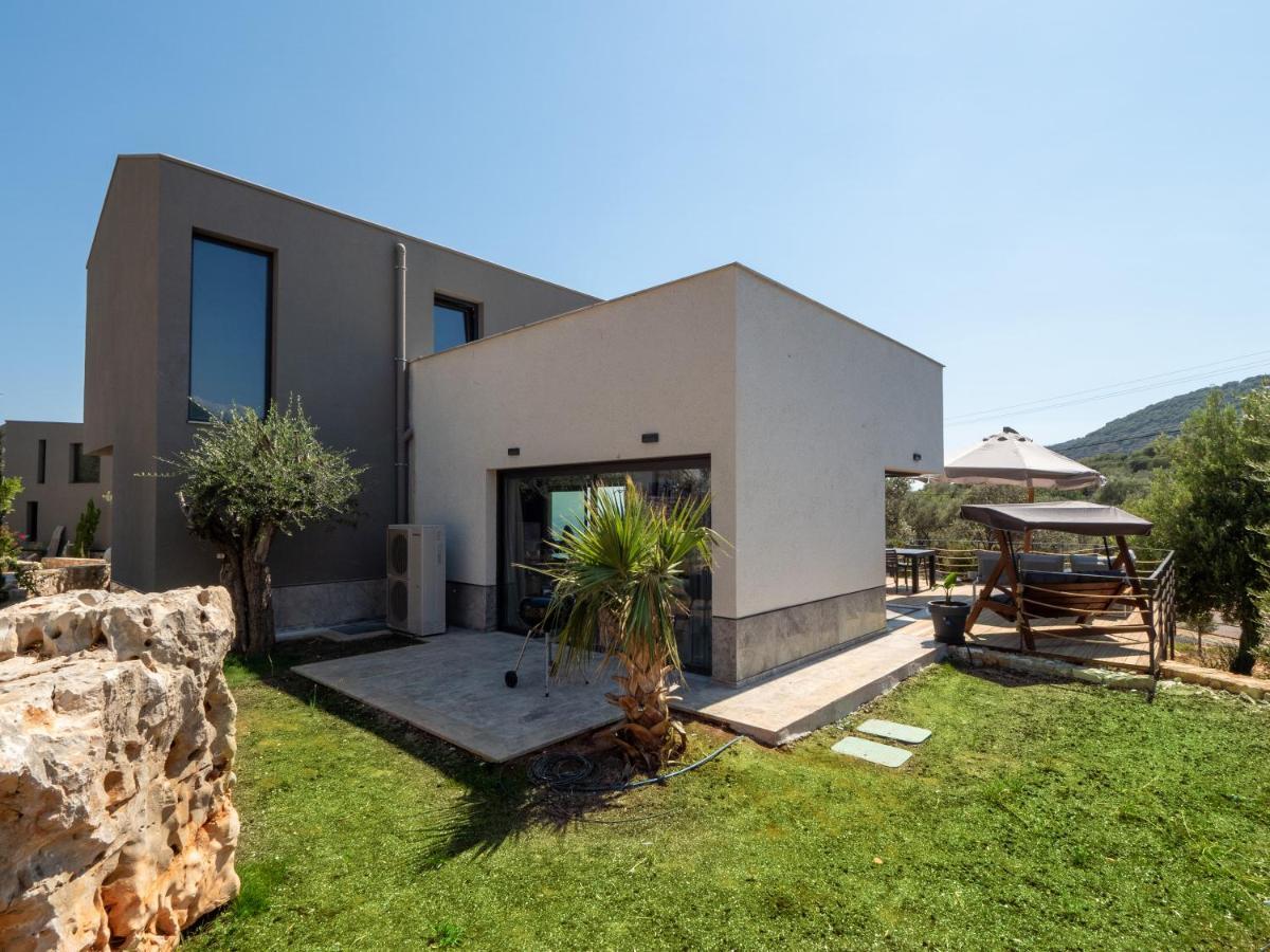14 Premium With Openair Restaurant&tennis Court In Nature - Notos Club Villa