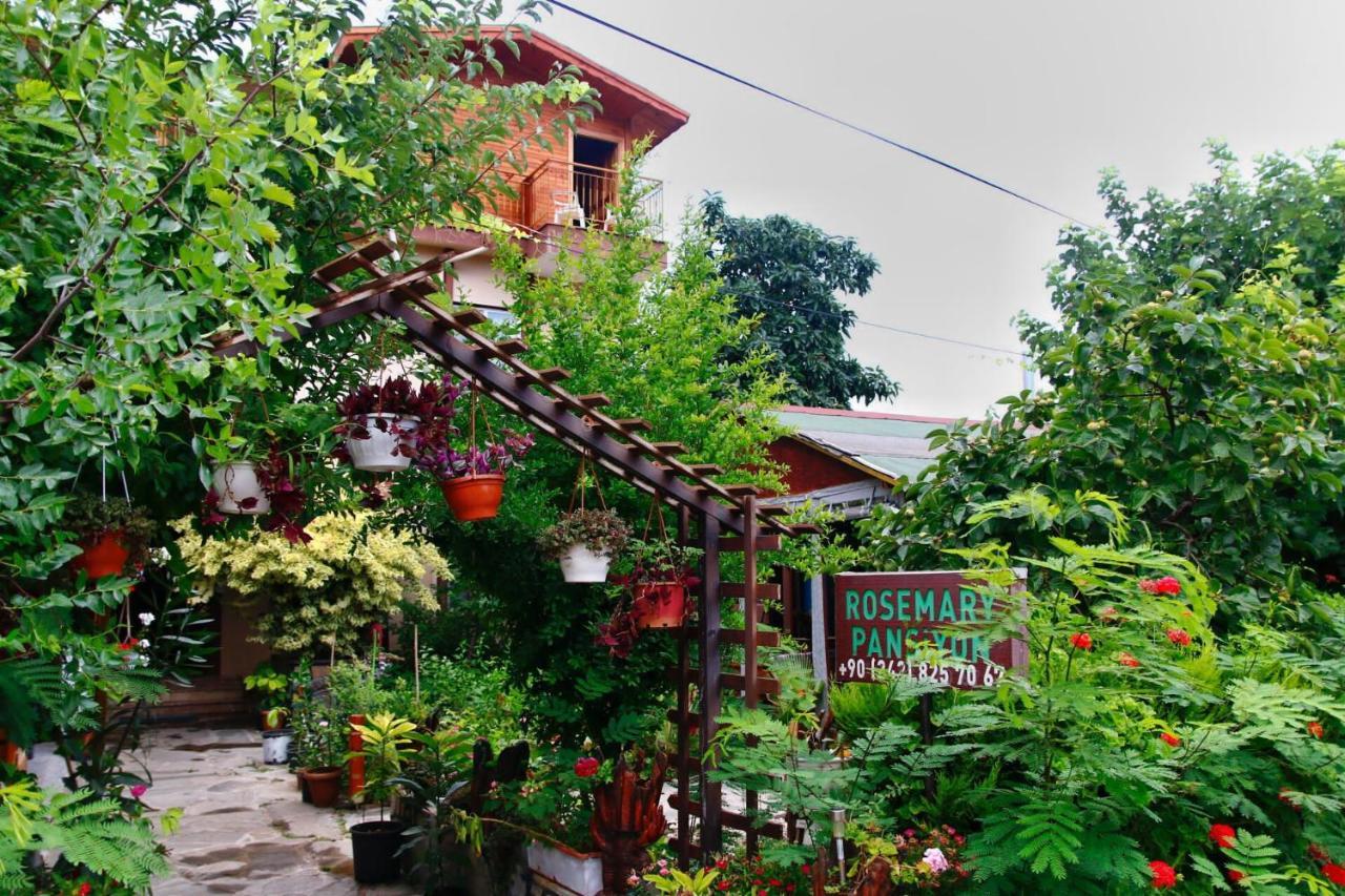 Rosemary Bed & Breakfast 4*