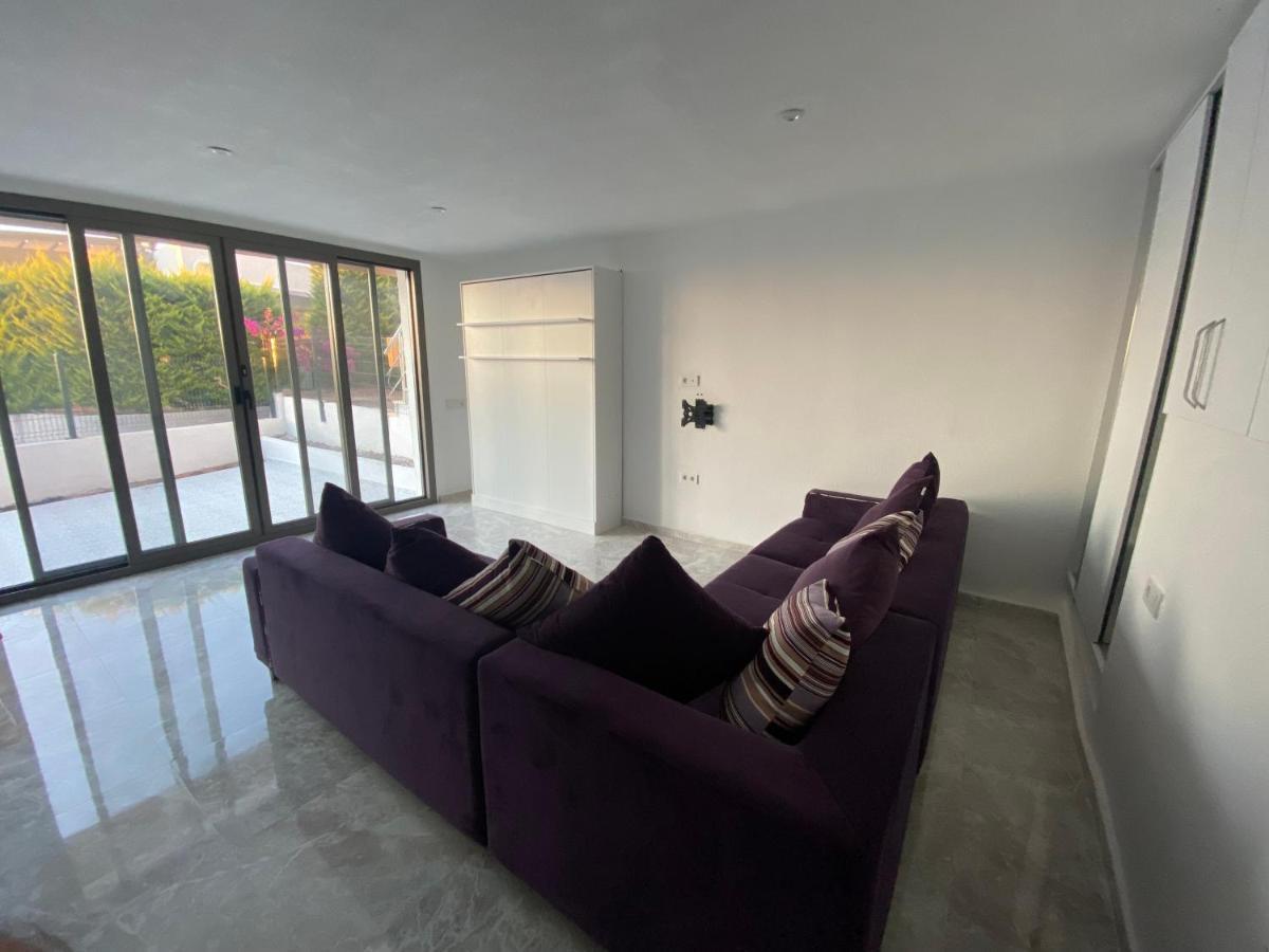 Single At Adabuku Seba Solemar Site -luxury Utilities Included Apartment *
