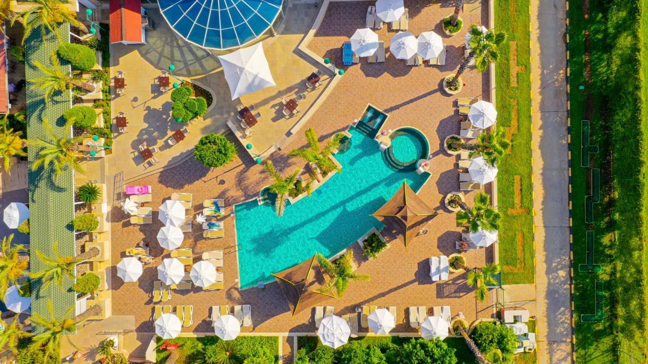 Resort Crystal Family & Belek
