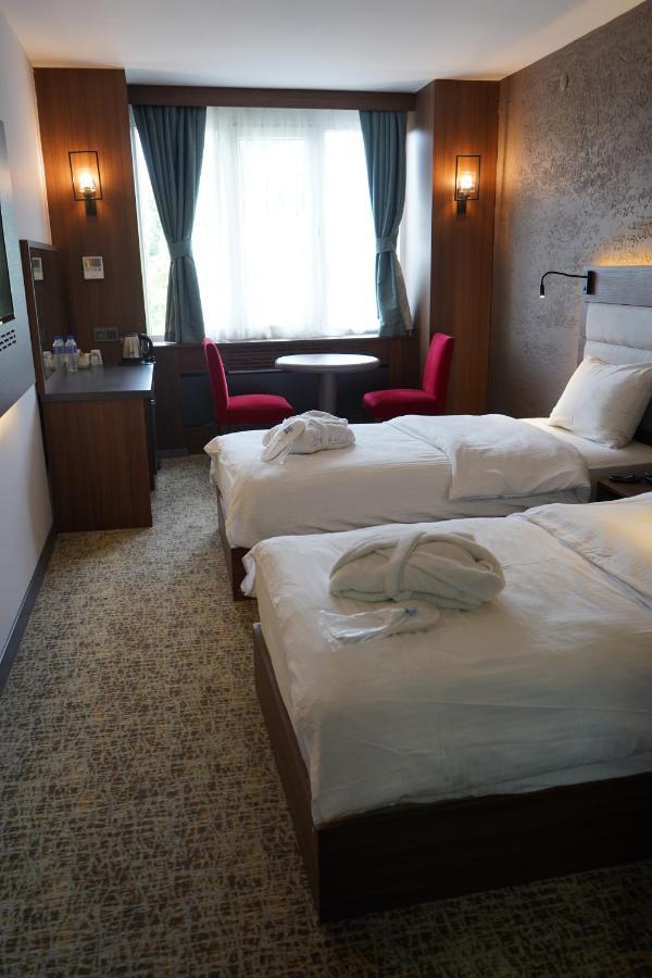 Hotel Kirci Termal & 4*