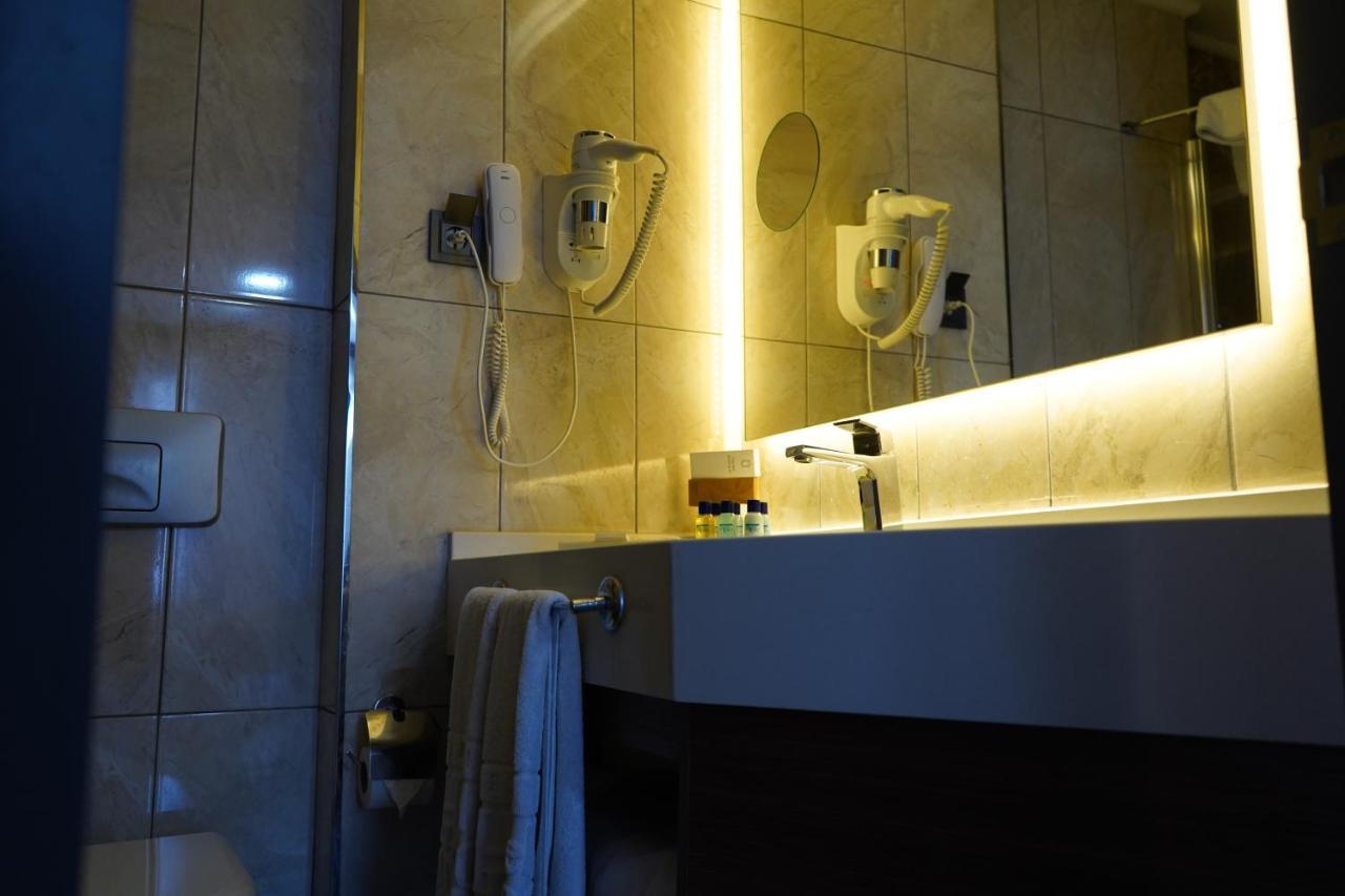 Hotel Kirci Termal & 4*