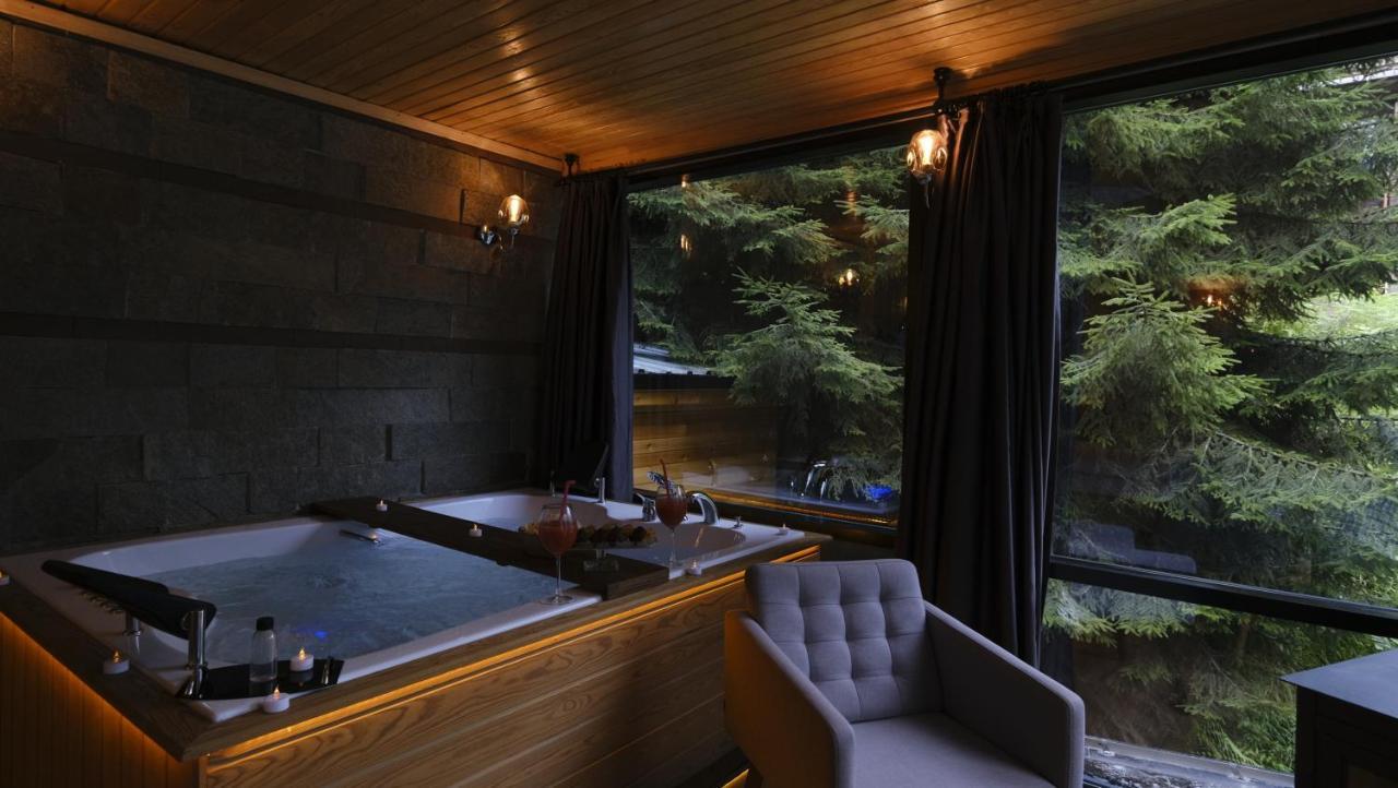 Hotel De Pelit