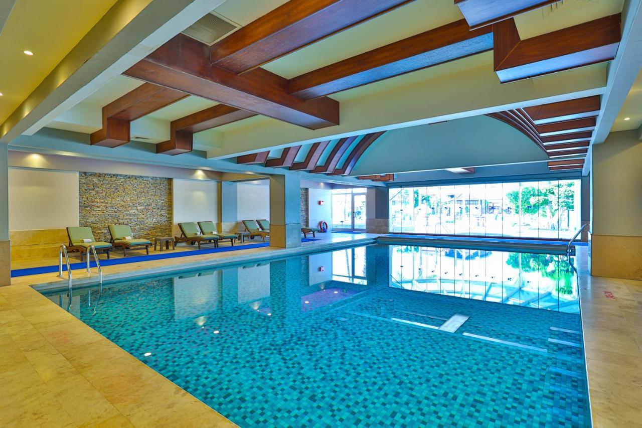 Resort Crystal Family &
