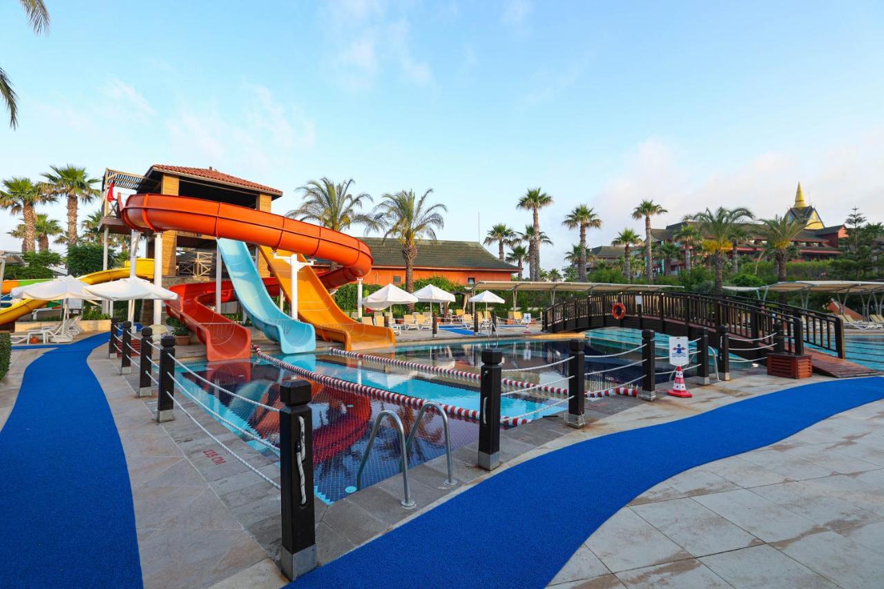 Resort Crystal Family &