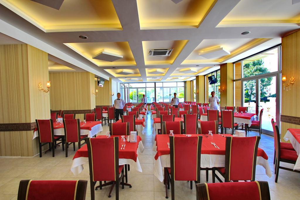 Royal Palace Hotel 4*