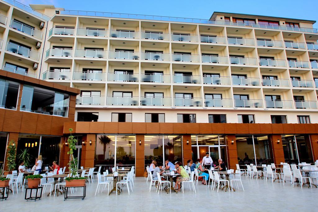 Royal Palace Hotel 4*