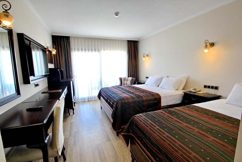 Royal Palace 4* Kusadasi