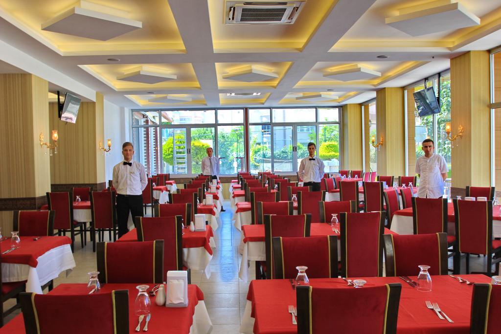 Royal Palace Hotel 4*