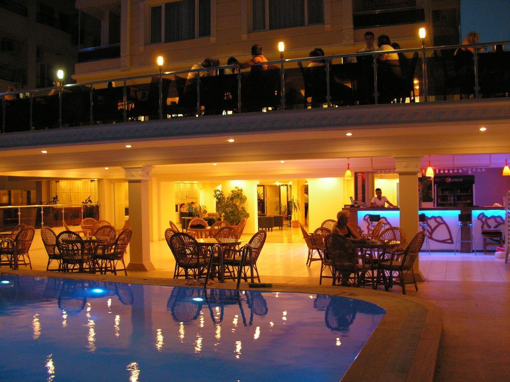 Amphora Hotel