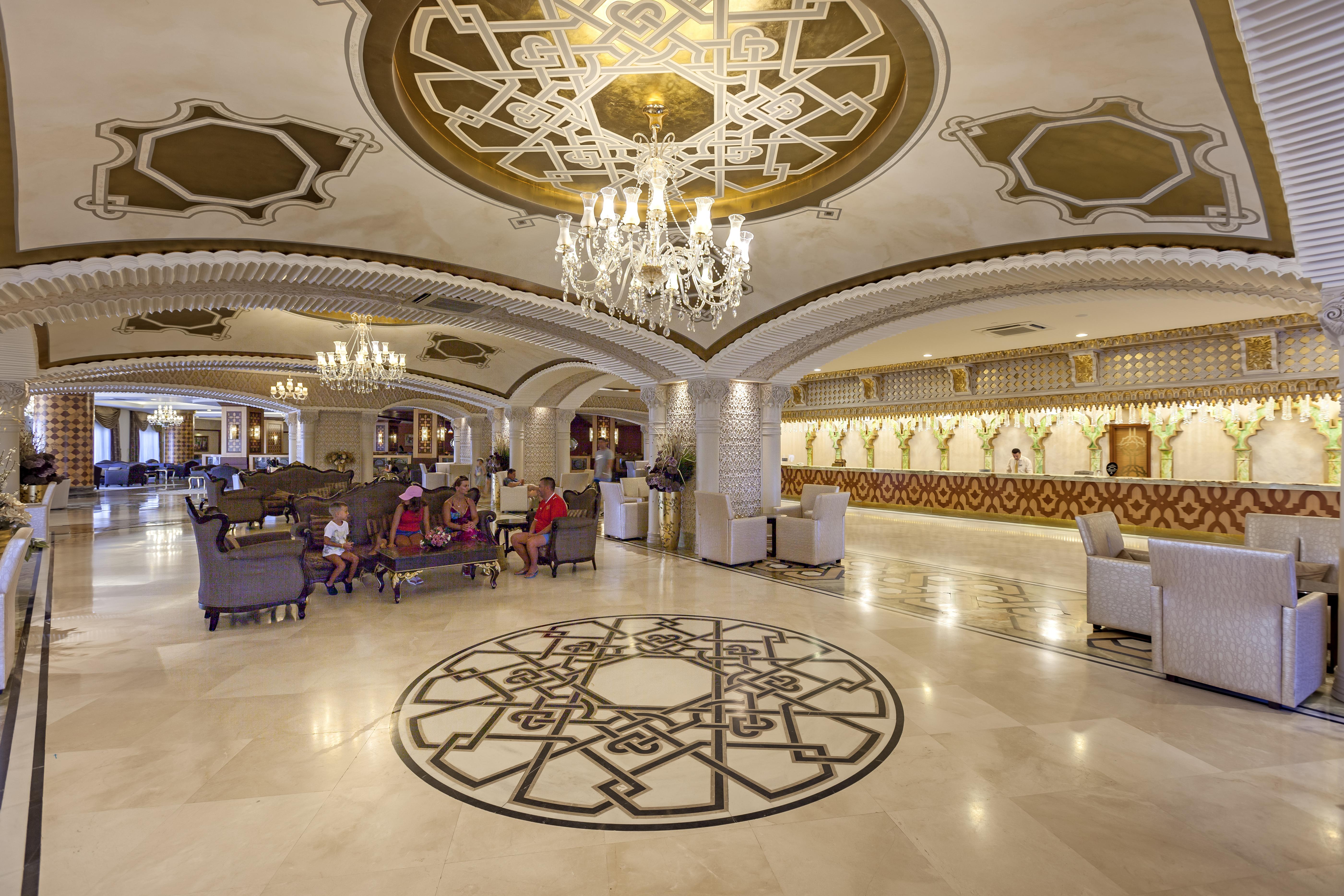 Royal Alhambra Palace 5*
