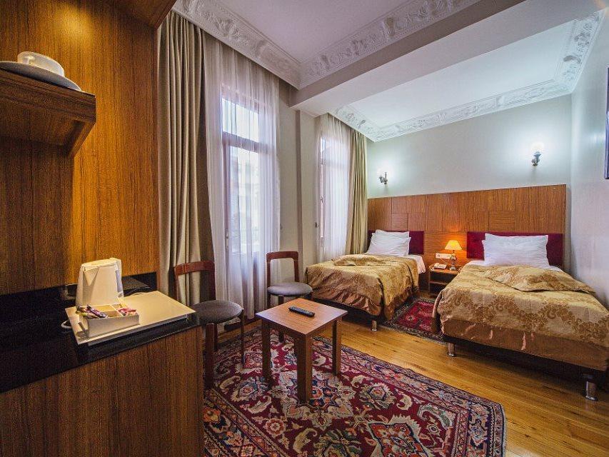 Hotel Hippodrome 3*