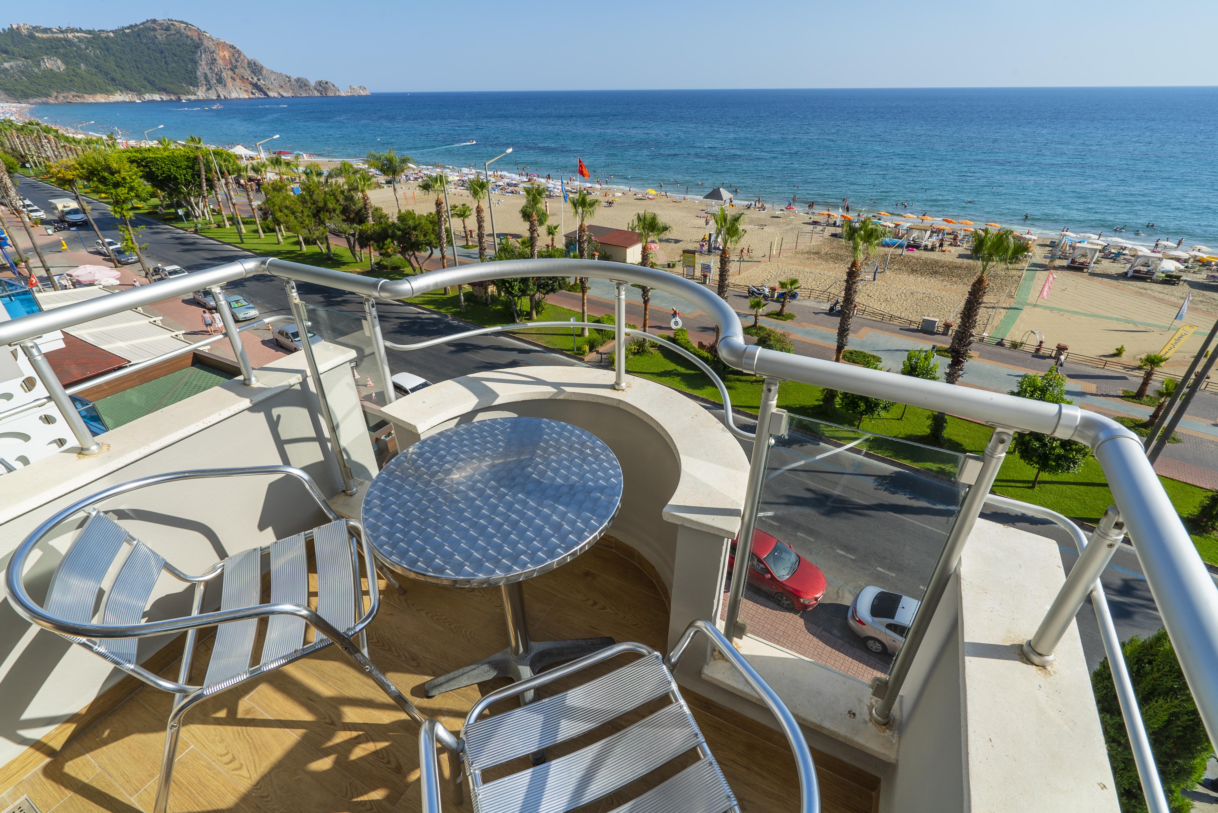 Hotel Kleopatra Celine 3*